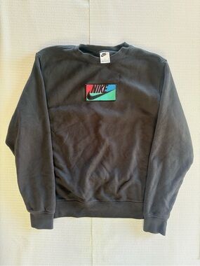 Nike Men's Retro Black Crewneck Sweatshirt with Colorblock Logo